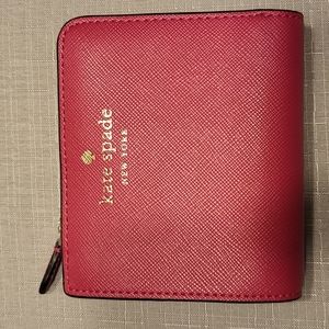 BRAND NEW Kate Spade Magenta Wallet (SMALL)🎀 FREE  SHIPPING AND 🎁